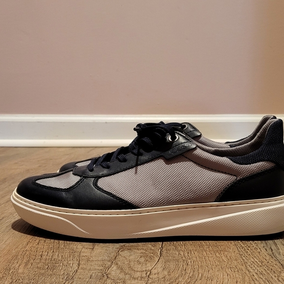 Navy and Gray Men's Sneakers - Picture 5 of 9